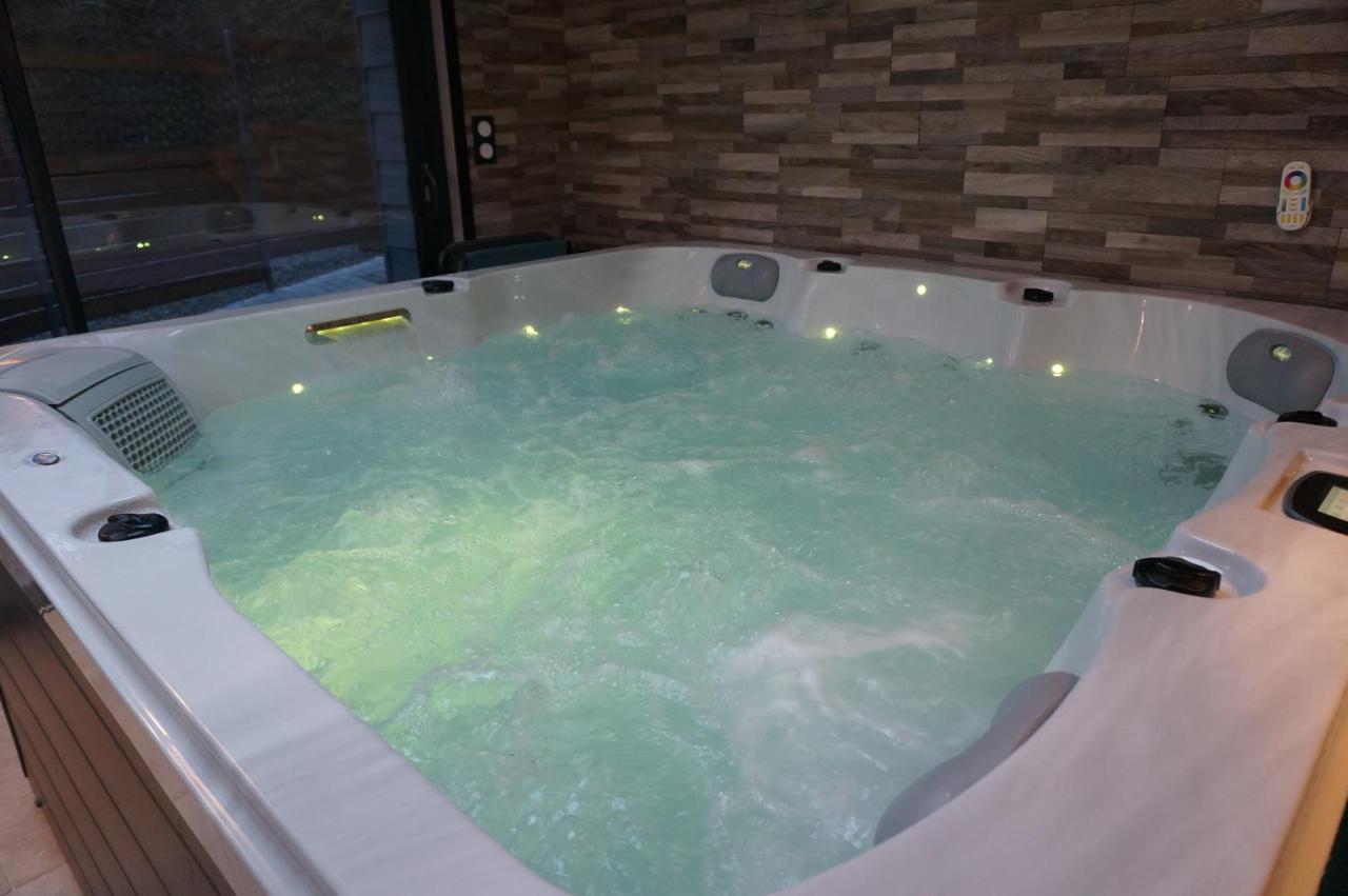 Domaine Du Moulin A Vent - Gite & Spa Saint-Florent-sur-Cher Ngoại thất bức ảnh